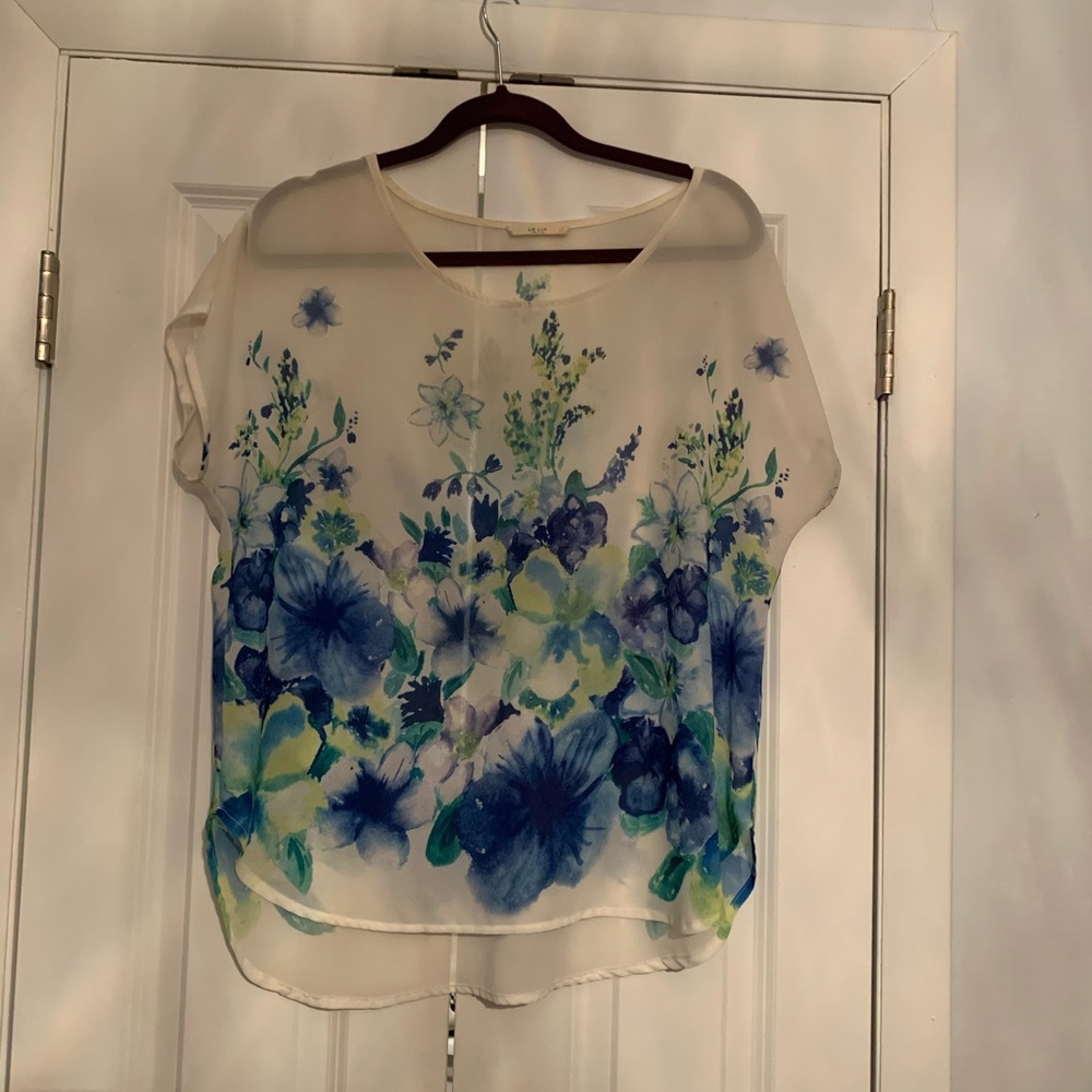 Scoop neck blouse